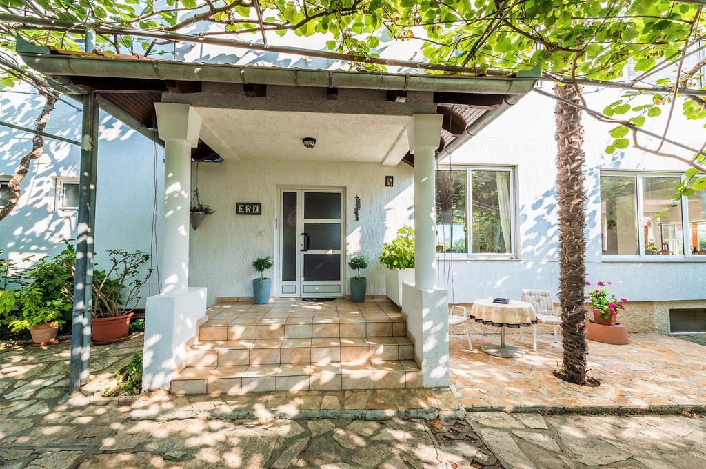 Guest House Ero Sukosan Exterior photo